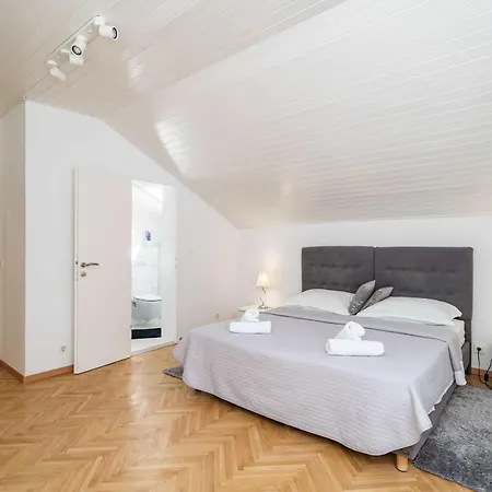 Rea Zaton (Dubrovnik-Neretva)